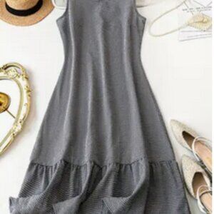 Gingham Pattern Dress - Elegant Crew Neck Sleeveless Dress